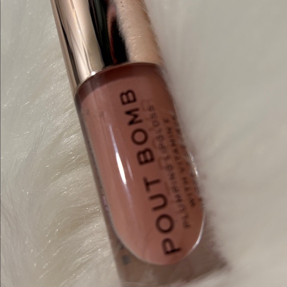 Revolution Other - 🩷Price is Firm🩷Revolution Pout Bomb Plumping Lip Gloss - Soft Pink